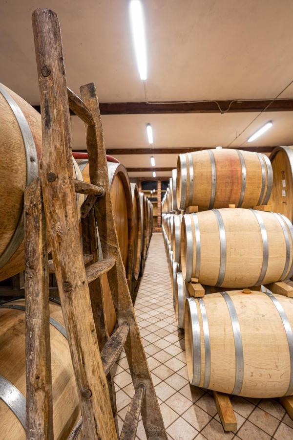 Monforte dʼAlba Agriturismo Cascina Sciulun מראה חיצוני תמונה