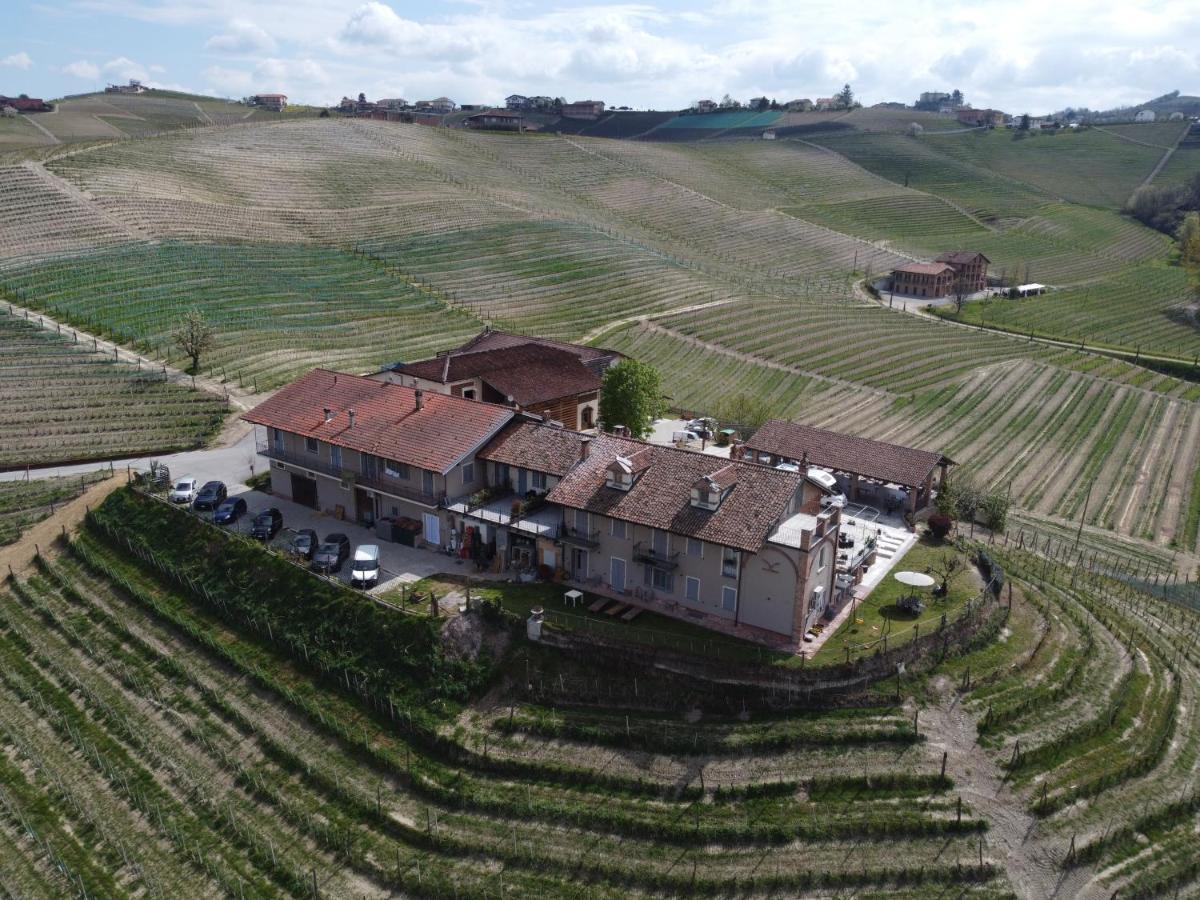 Monforte dʼAlba Agriturismo Cascina Sciulun מראה חיצוני תמונה